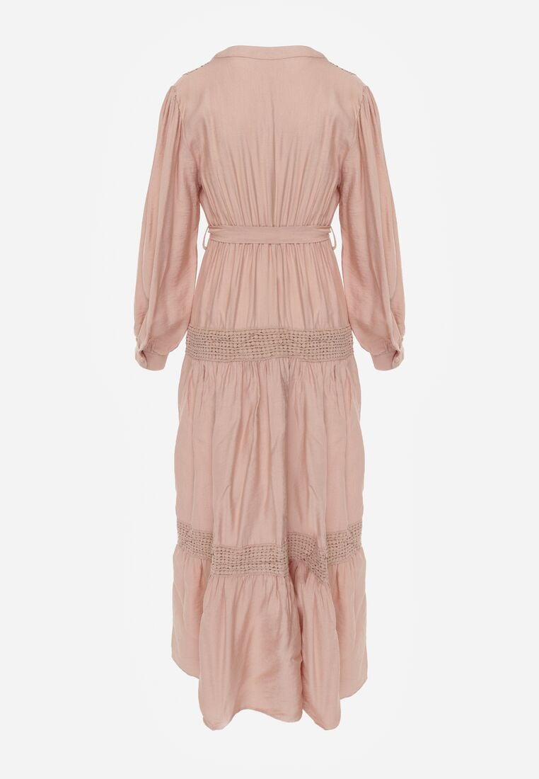 Jasnoróżowa Rozkloszowana Sukienka z Wiskozy z Wiązanym Paskiem i Koronką Reivoria 7