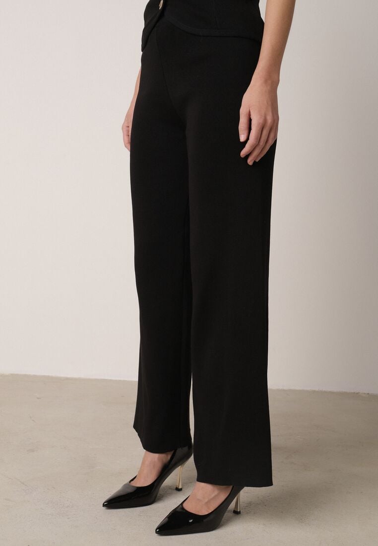 Czarny Dzianinowy Komplet z Wiskozą Spodnie i Bluzka na Ramiączkach Merissani 4