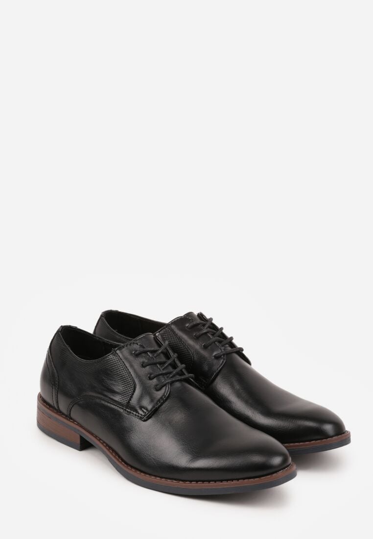 Czarne Eleganckie Półbuty ze Skórzaną Wkładką i Ozdobnymi Przeszyciami Iphaera 2