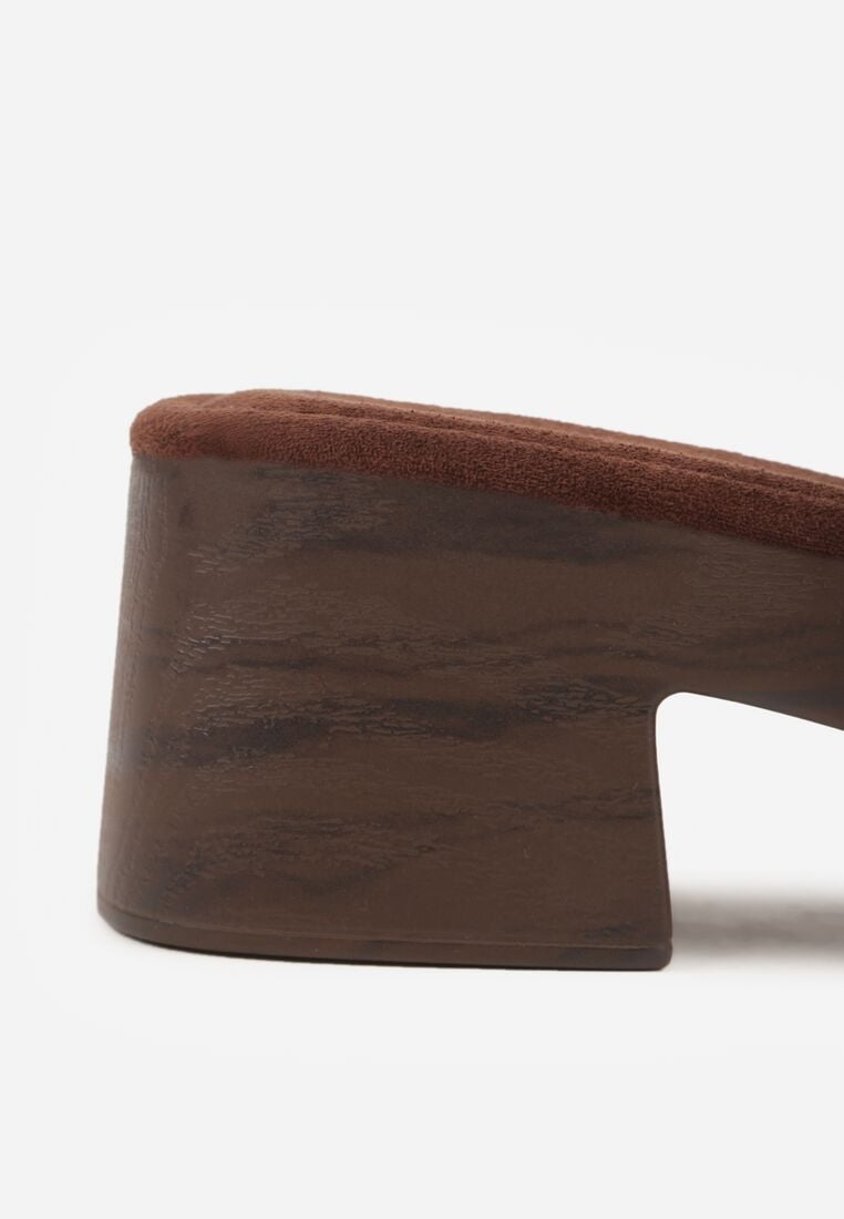 Brązowe Klapki Drewniaki na Słupku Zdobione Nitami Hilencja 9