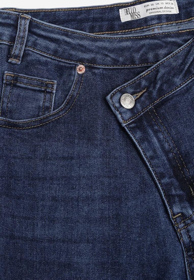 Niebieskie Bawełniane Jeansy o Szerokim Kroju z Asymetrycznym Zapięciem Fezitera 8