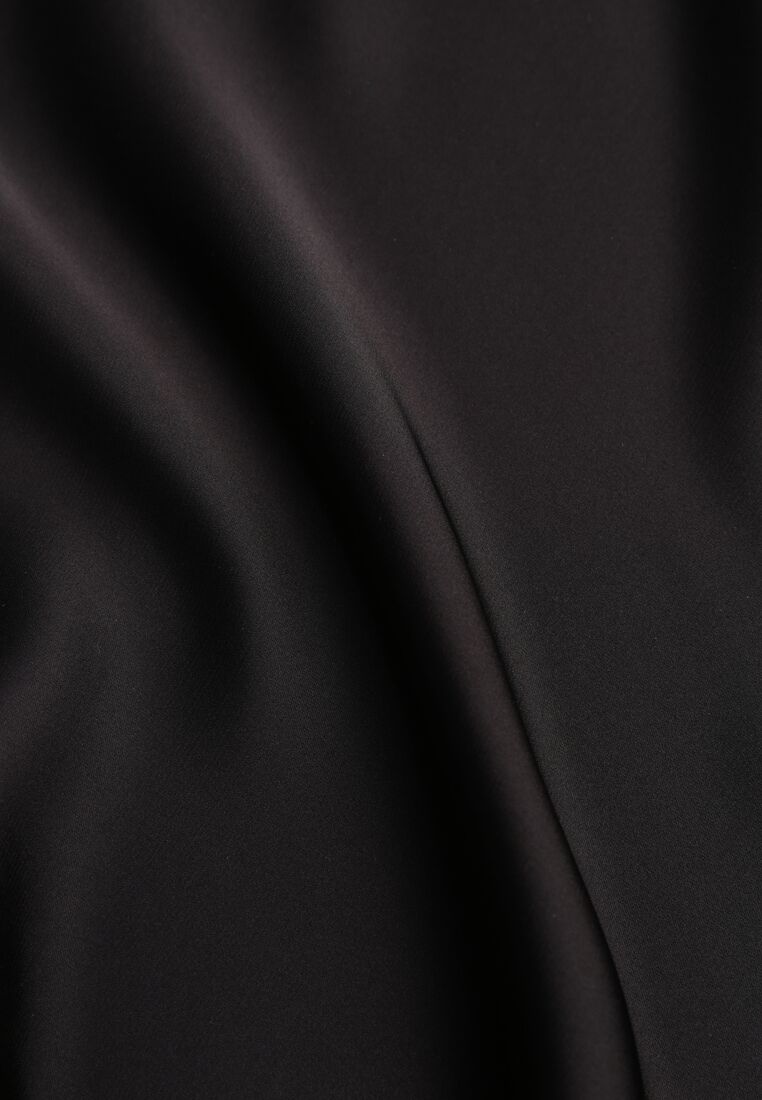 Czarna Satynowa Spódnica z Lekko Rozkloszowanym Dołem  Zinnemira 8