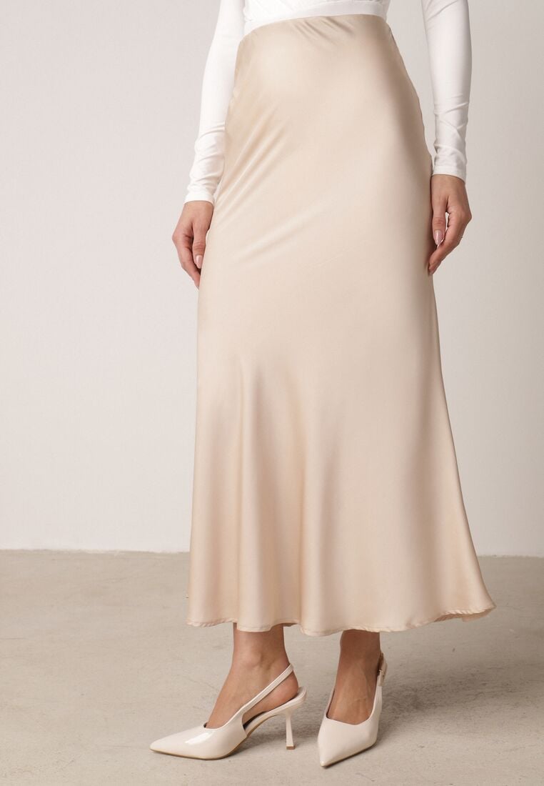 Beżowa Satynowa Spódnica z Lekko Rozkloszowanym Dołem  Zinnemira 2