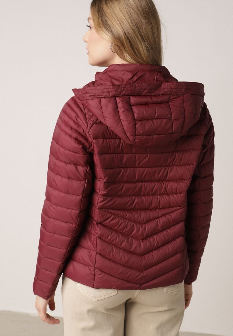 Bordowa Klasyczna Kurtka Przejściowa z Pikowaniem i Odpinanym Kapturem Pretiella 3