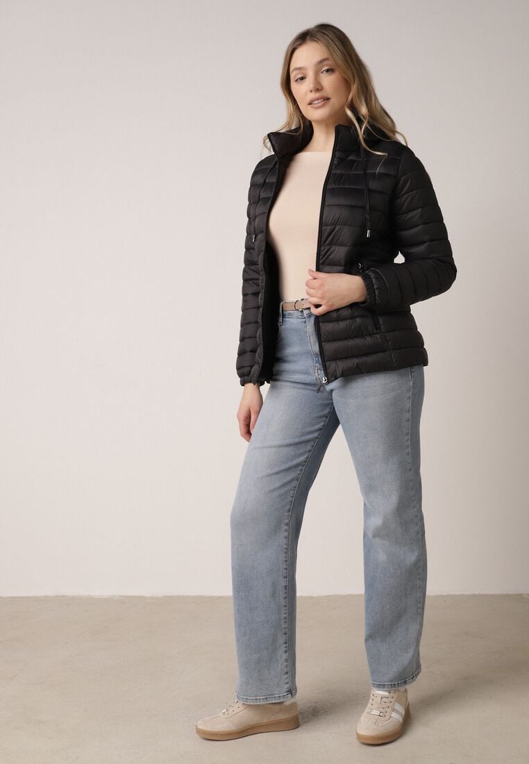 Czarna Klasyczna Kurtka Przejściowa z Pikowaniem i Odpinanym Kapturem Fezizola 2