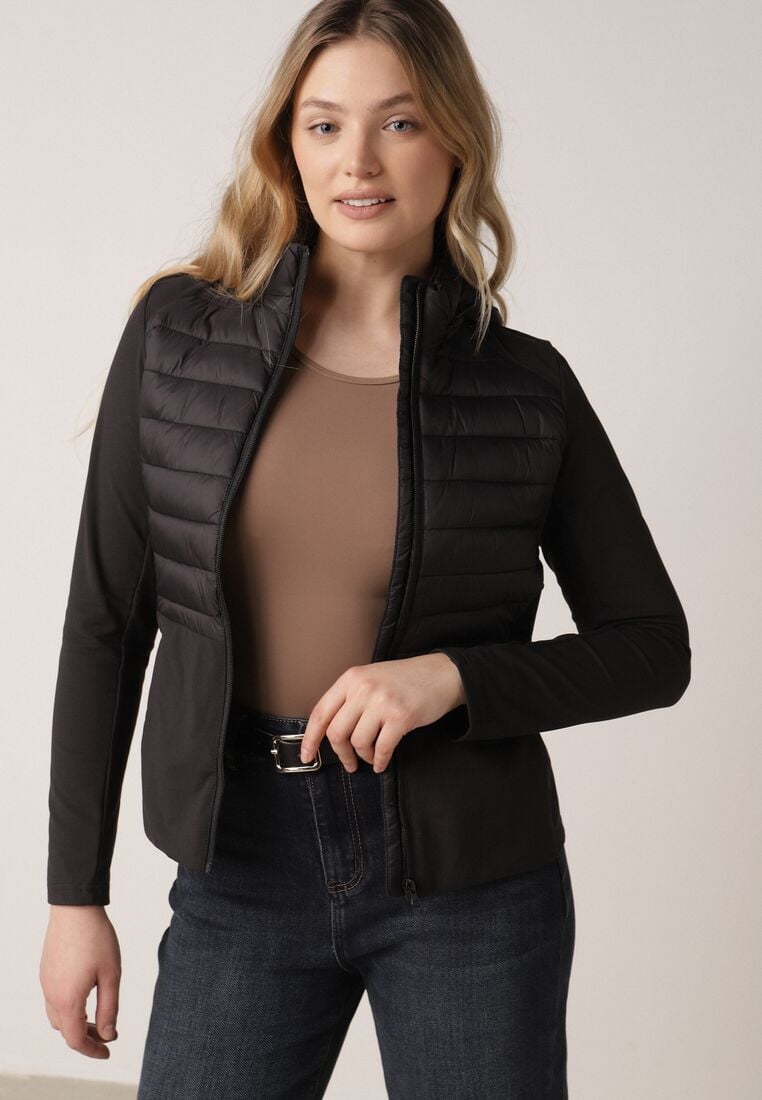 Czarna Pikowana Kurtka Przejściowa z Kapturem i Elastycznymi Rękawami Nikitha 4