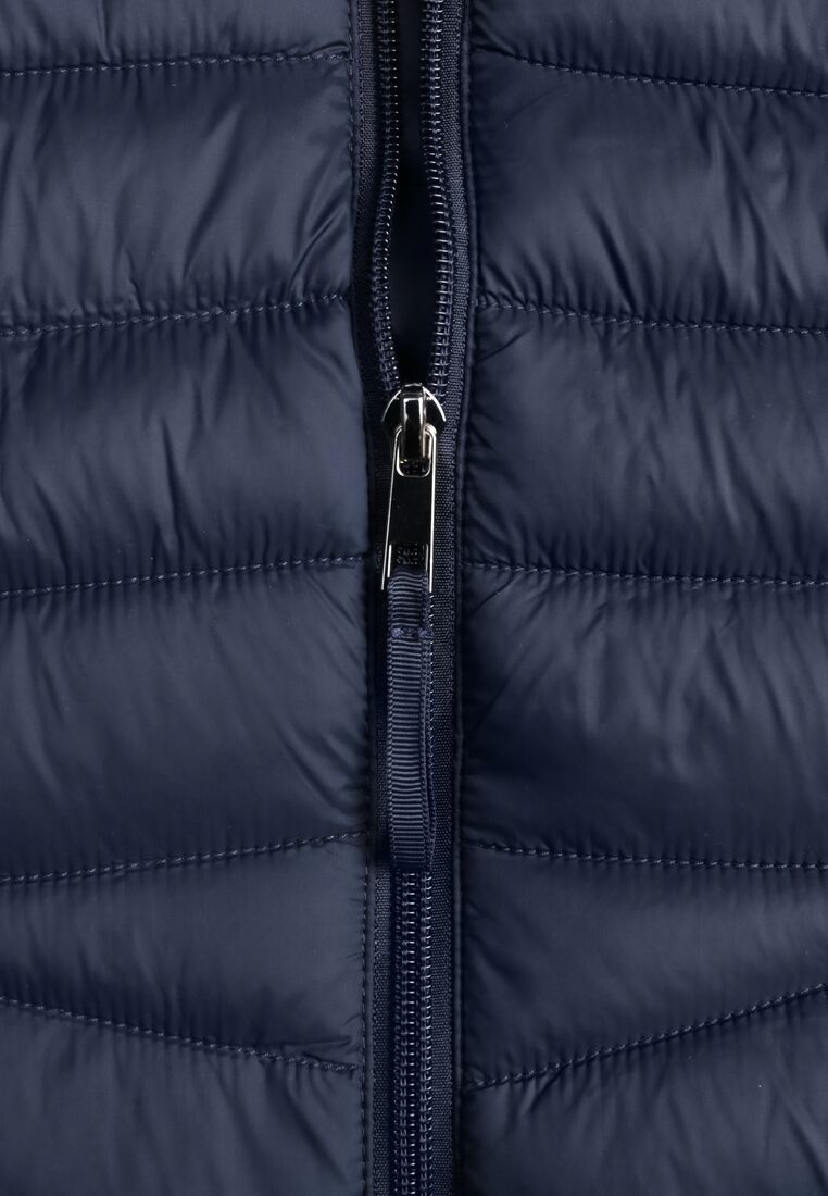Granatowa Klasyczna Kurtka Przejściowa z Pikowaniem i Odpinanym Kapturem Pretiella 8