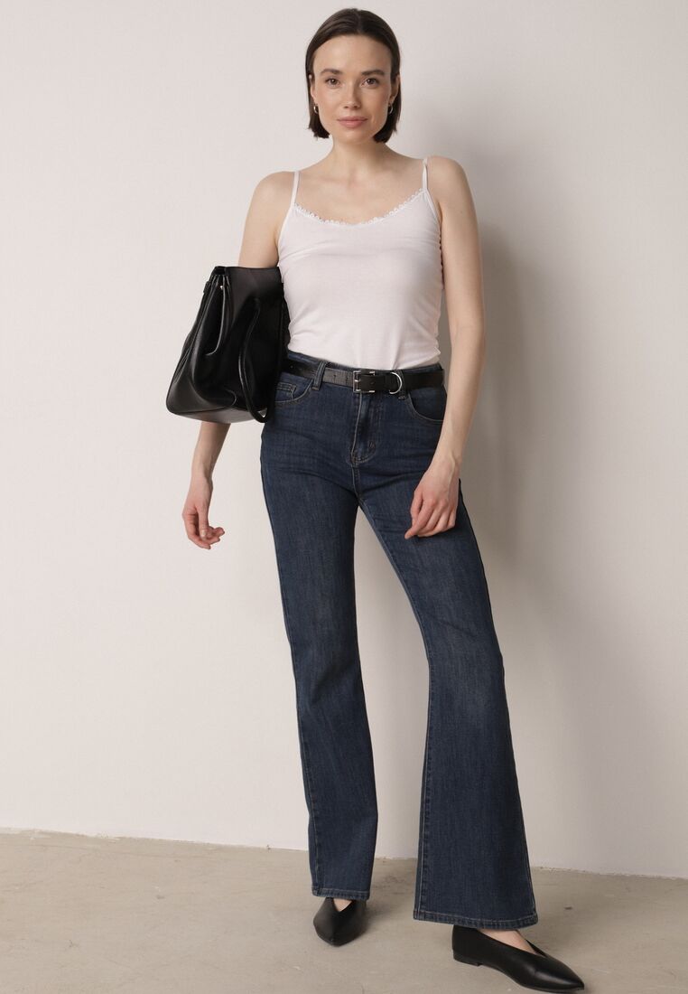 Biały Bieliźniany Top z Bawełny Ozdobiony Koronkową Lamówką Bervina 2