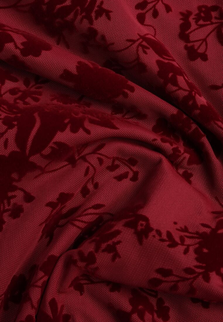 Czerwona Dopasowana Sukienka VICES z Odkrytymi Plecami Ozdobiona Tiulową Koronką Ravita 8