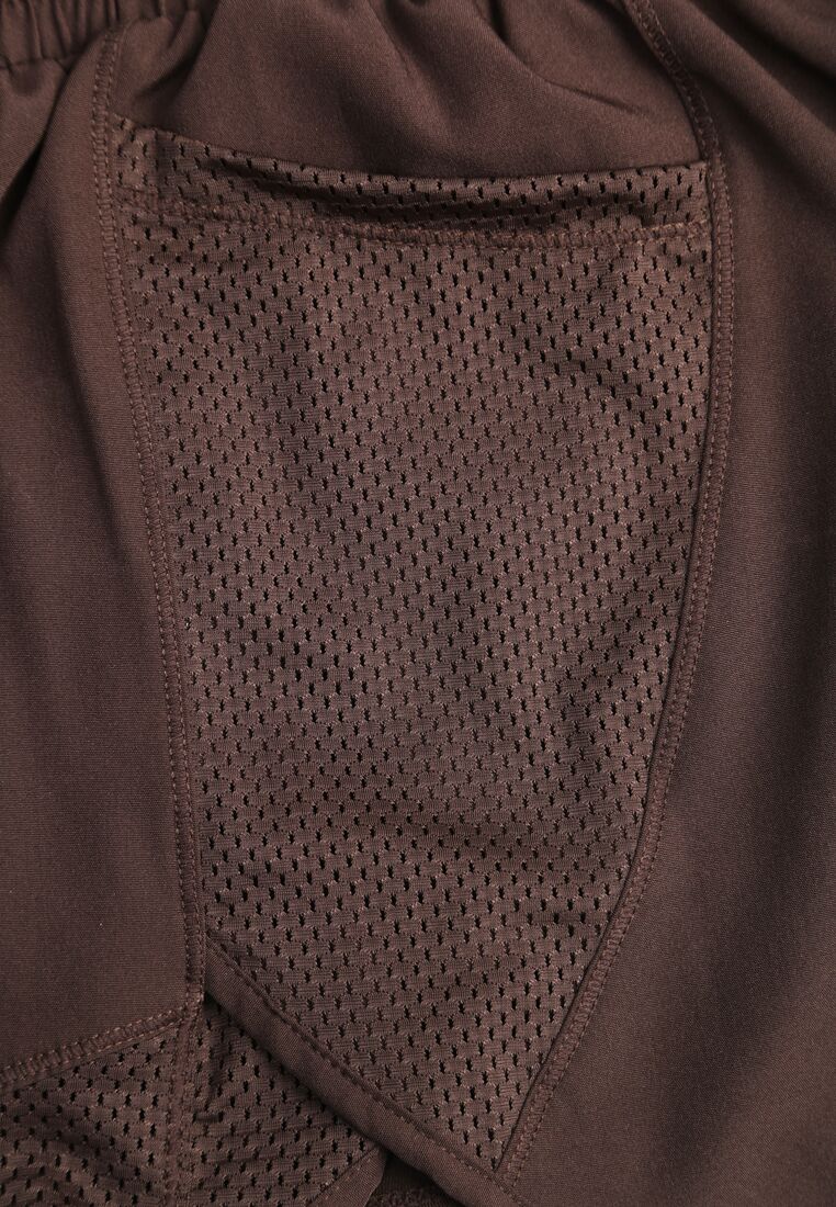 Pantaloni scurți Maro 8