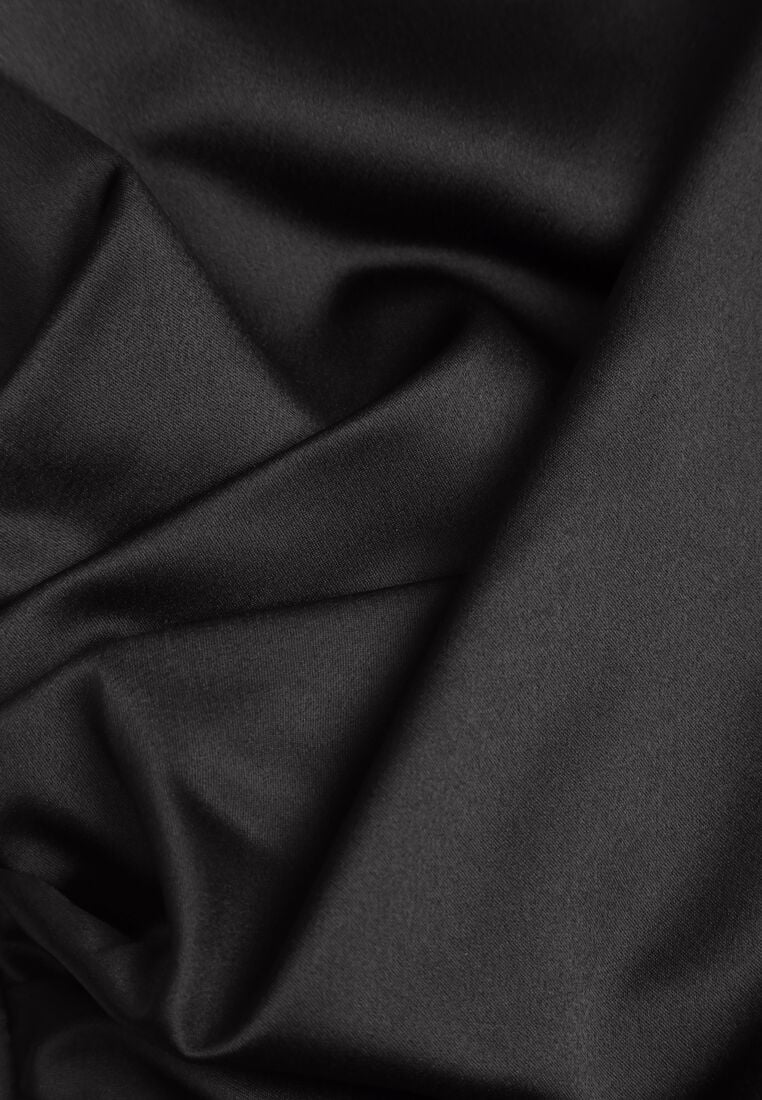 Czarna Satynowa Sukienka Wieczorowa na Jedno Ramię z Marszczeniem w Talii Cezalie 8