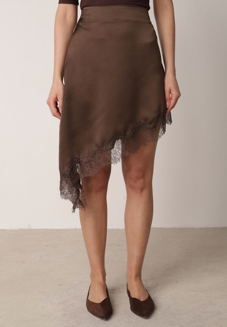 Brązowa Satynowa Spódnica o Asymetrycznym Kroju z Koronką Arlivia 1