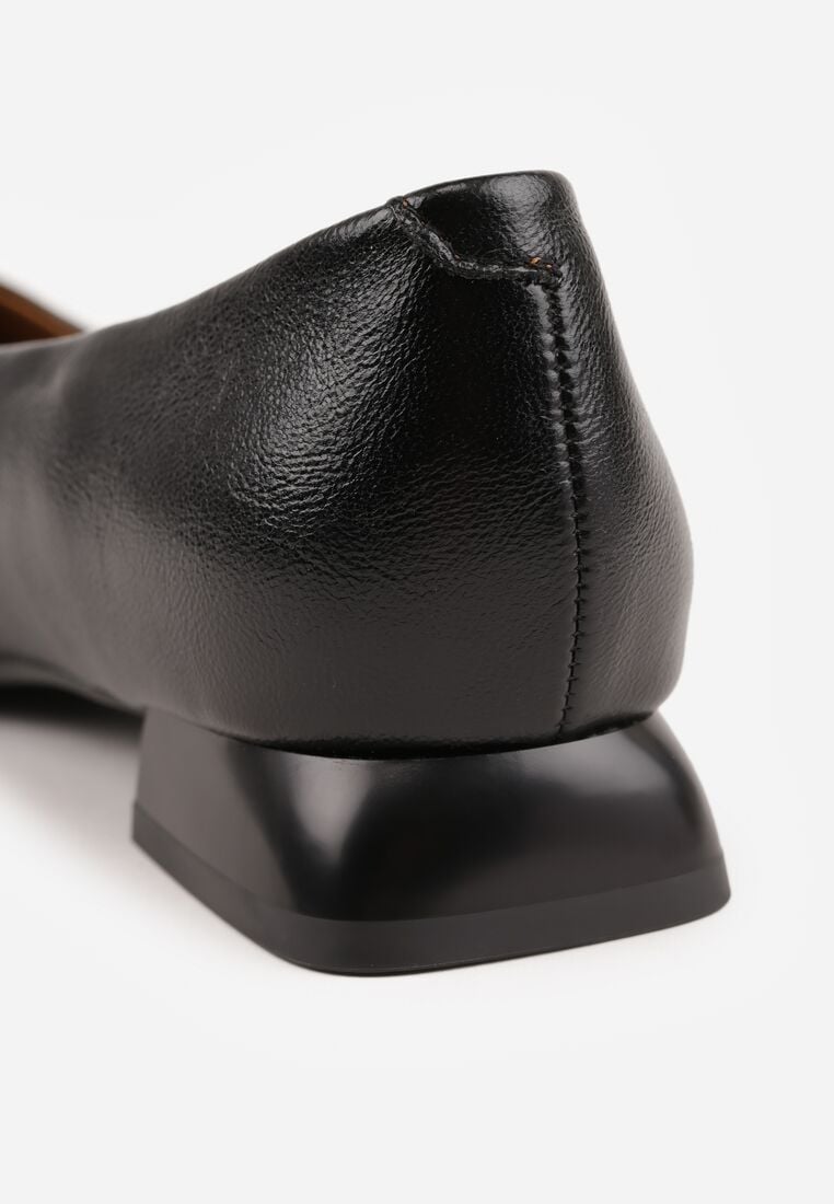 Czarne Czółenka na Niskim Obcasie z Elegancką Aplikacją i Skórzaną Wkładką Cezaline 9