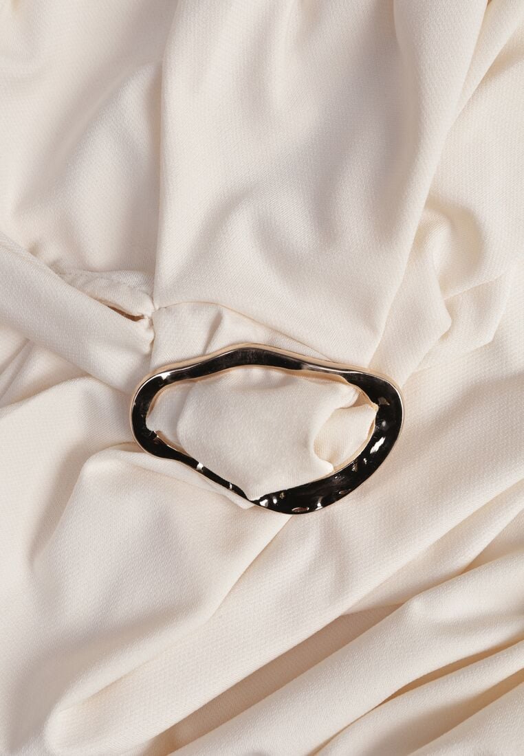 Beżowe Marszczone Body z Dekoltem Łódka i Ozdobną Aplikacją na Ramieniu Carlenka 8