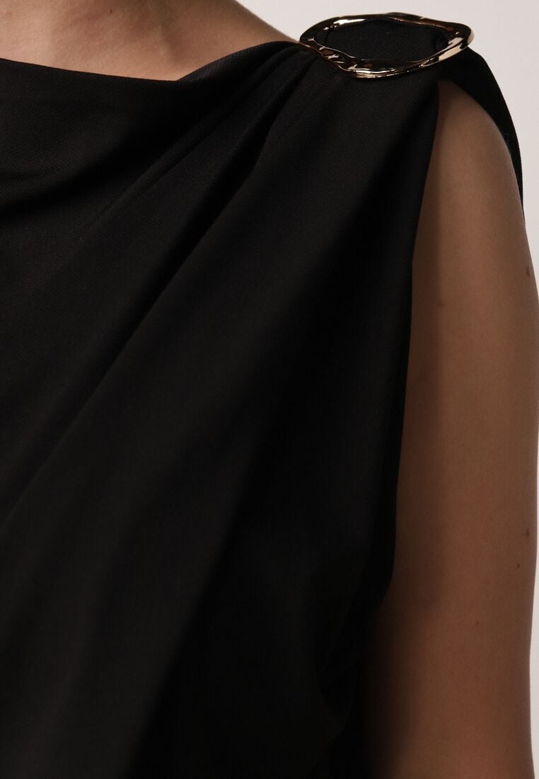 Czarne Marszczone Body z Dekoltem Łódka i Ozdobną Aplikacją na Ramieniu Carlenka 5