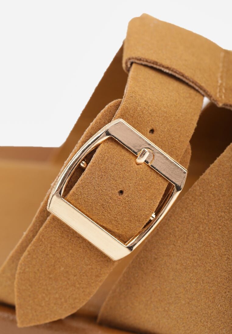 Brązowe Klapki z Paskami i Kwadratową Sprzączką Olyndar 9