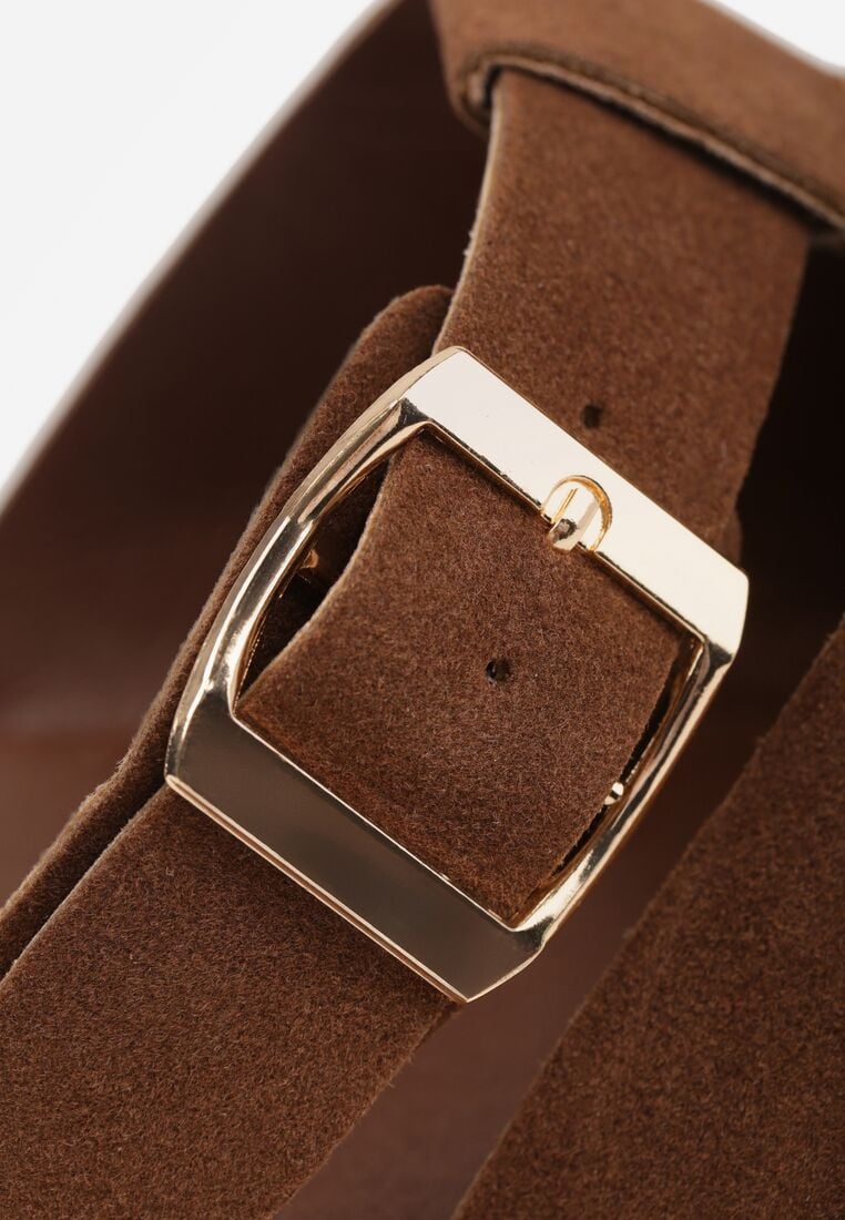 Ciemnobrązowe Klapki z Paskami i Kwadratową Sprzączką Olyndar 9