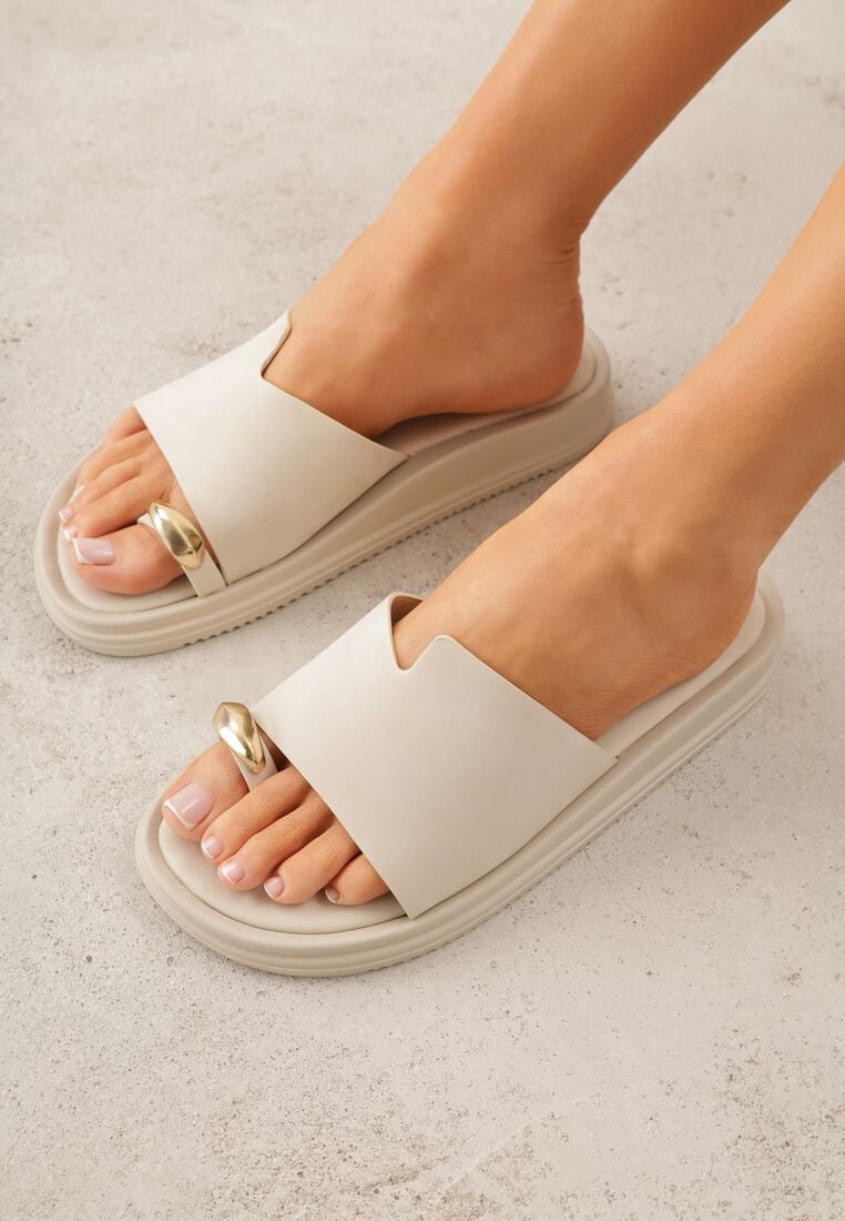 Beżowe Klapki Typu Japonki z Metaliczną Ozdobą Samrina 2