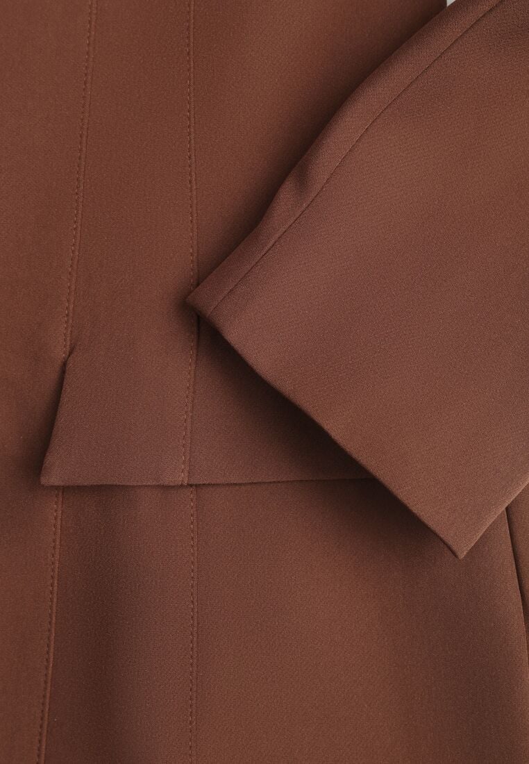 Brązowa Elegancka Sukienka VICES o Trapezowym Kroju z Imitacją Kieszeni Amaliete 8