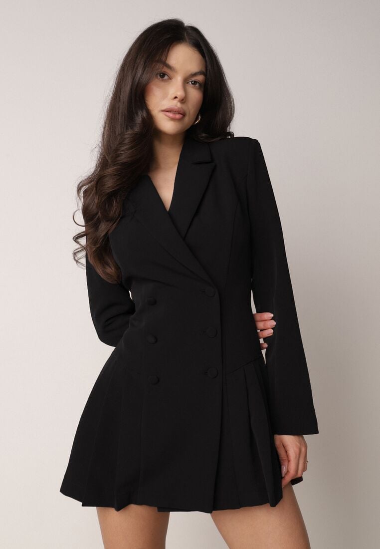 Czarna Sukienka o Kroju Marynarki VICES z Poduszkami w Ramionach Serlina 4