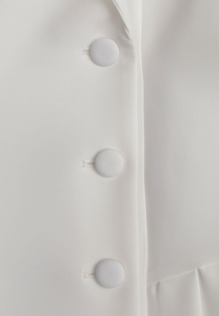 Biała Sukienka o Kroju Marynarki VICES z Poduszkami w Ramionach Serlina 8