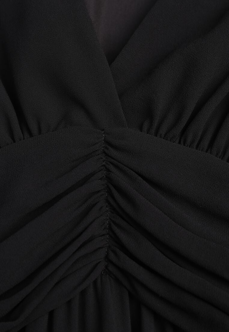 Czarna Romantyczna Sukienka Koktajlowa z Falbanami i Marszczeniem w Pasie Aranilla 8