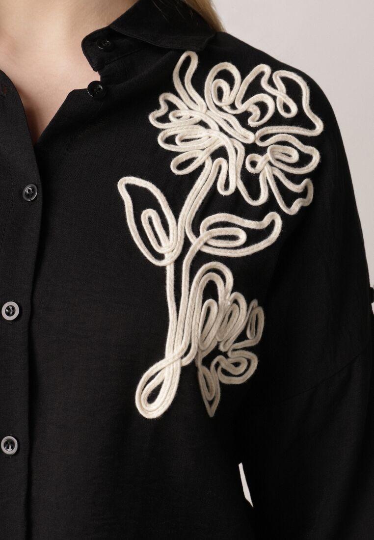 Czarna Wiszkowa Koszula Nietoperzowa z Regulowanymi Rękawami i Haftem Maryrenna 5