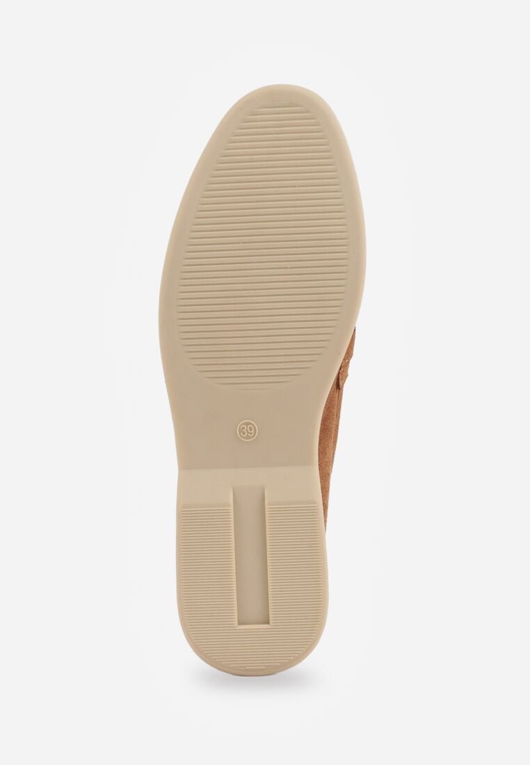 Jasnobrązowe Mokasyny z Prostokątną Metaliczną Ozdobą Aeleorane 7