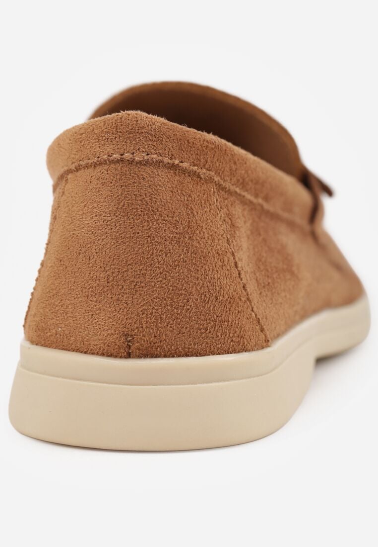 Jasnobrązowe Mokasyny z Prostokątną Metaliczną Ozdobą Aeleorane 8