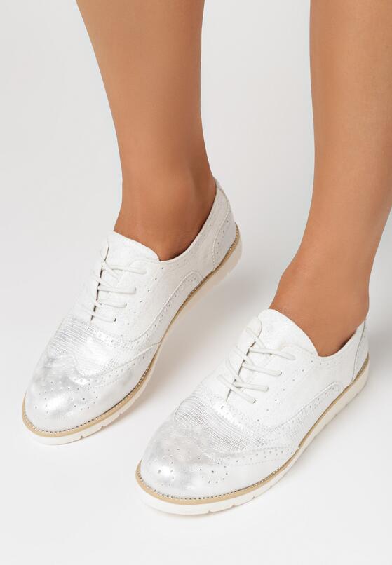 Bia e Po buty Nikeis Born2be