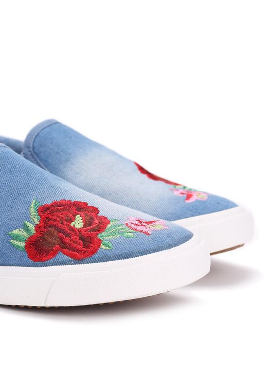 Niebieskie Slip On Roses 8
