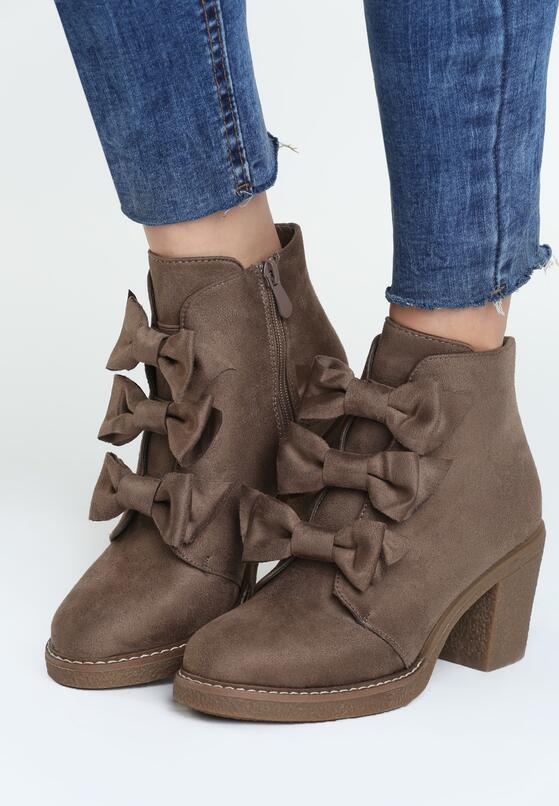 Khaki Borki I'm Here 1
