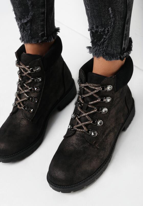 Khaki Traperki Metallics 2