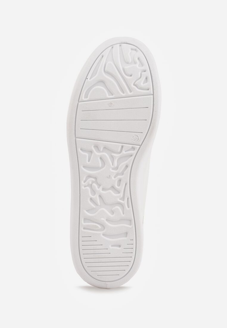 Białe Klasyczne Sneakersy z Ozdobną Zawieszką Tenevia 8