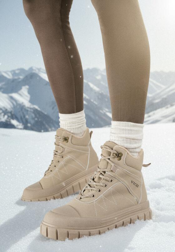 Ciemnobeżowe Botki Trapery Vices na Grubej Tłoczonej Podeszwie z Przeszyciami Amarrise 1