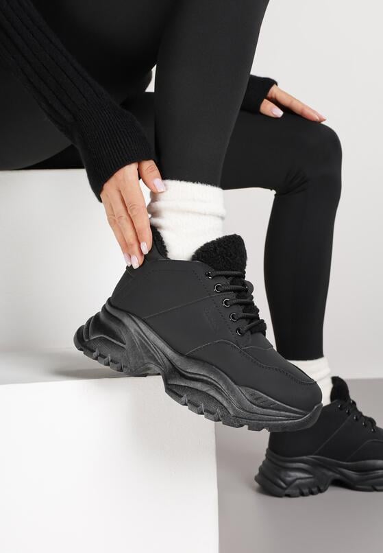 Czarne Traperki Sneakersy Vices na Grubej Tłoczonej Platformie Typu Traperki Narrise 2