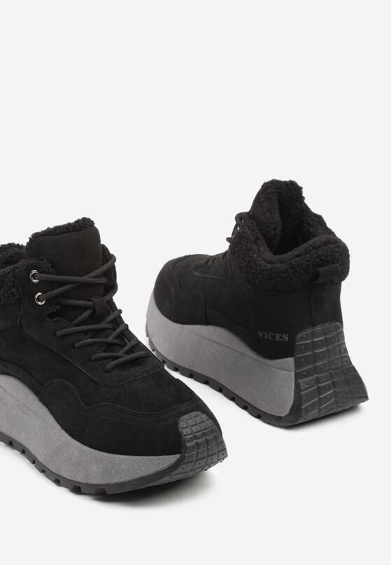 Czarne Sneakersy Śniegowce Vices na Grubej Podeszwie Ozdobione Futerkiem i Napisem Nelinena 6
