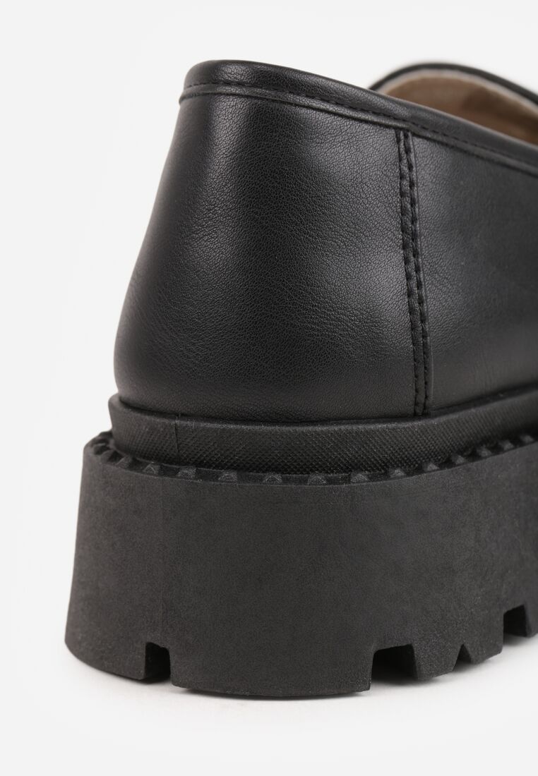 Czarne Mokasyny Vices na Grubej Podeszwie Viara 8