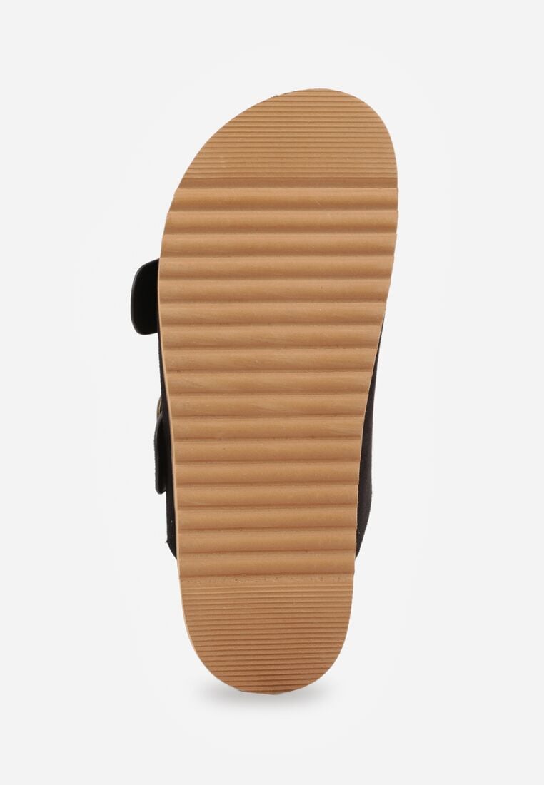 Czarne Klapki VICES z Dwoma Paskami i Metalicznymi Klamrami Kaliniassi 7