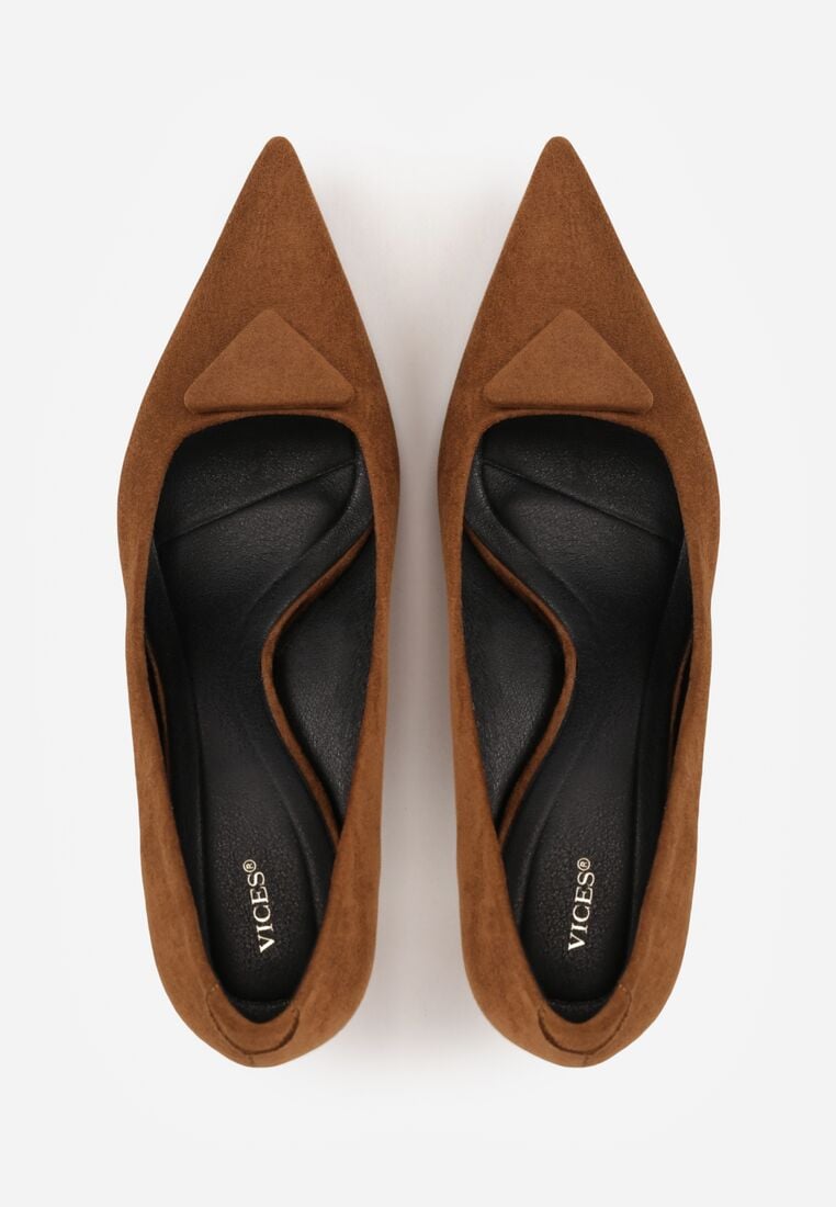 Jasnobrązowe Czółenka VICES na Kaczuszce z Trójkątną Aplikacją na Nosku Zenia 6