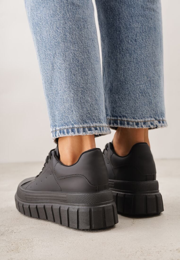 Czarne Sneakersy VICES na Grubej Tłoczonej Podeszwie z Perforacją Diomerine 3