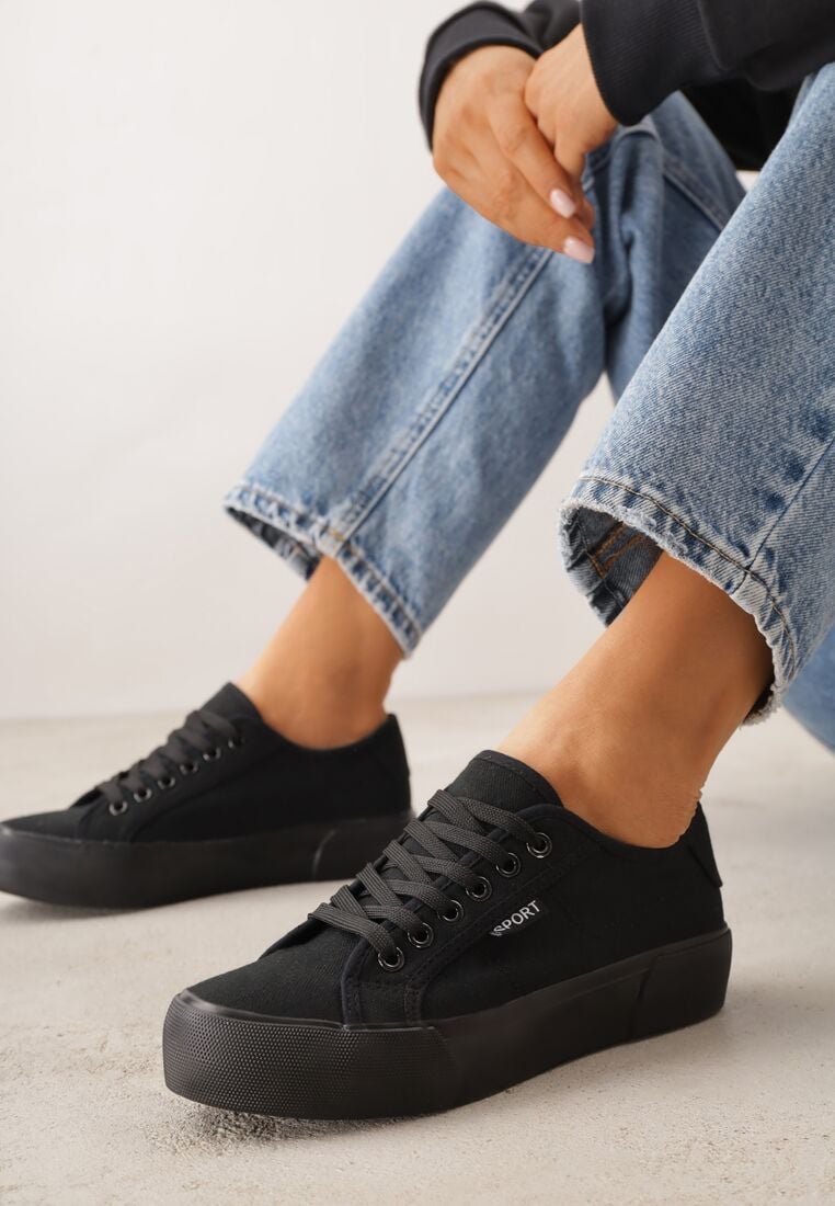 Czarne Trampki VICES Ozdobione Napisem Riovanne 2