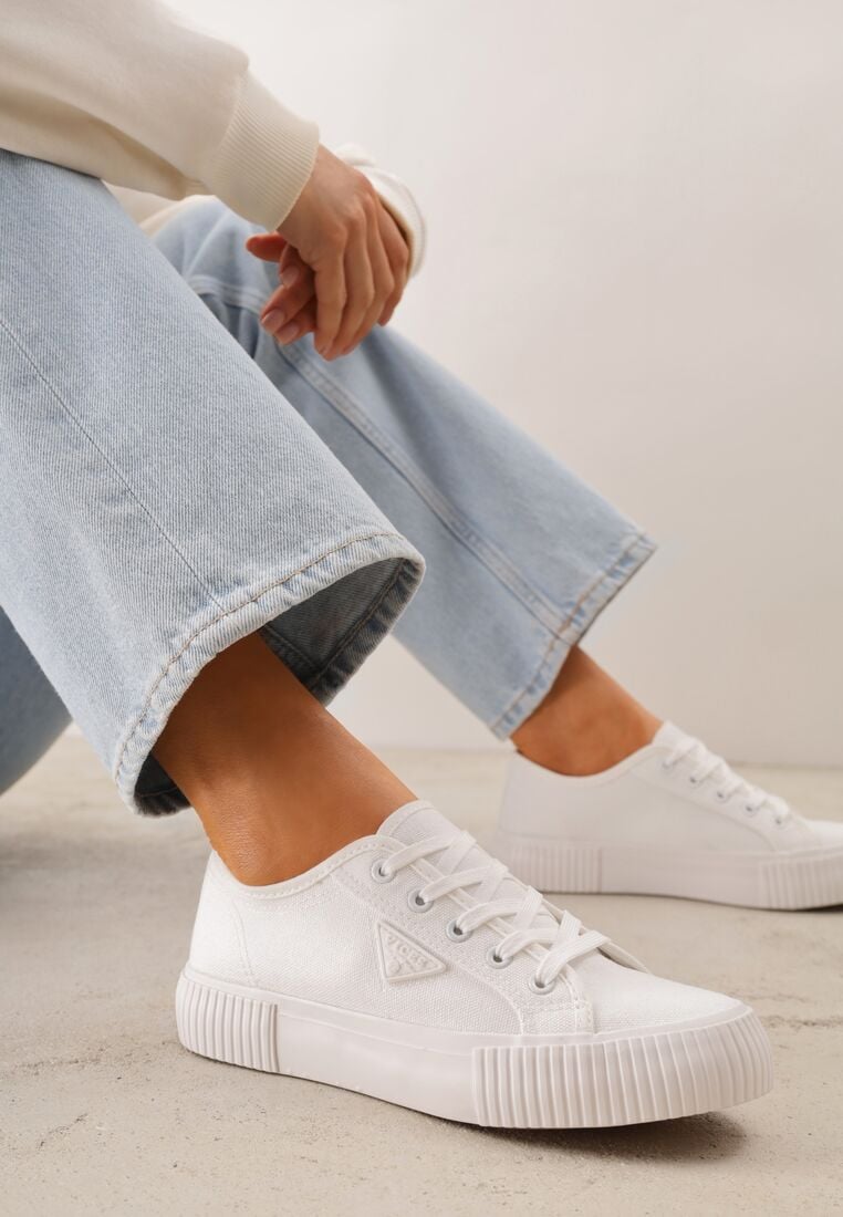 Białe Trampki VICES na Grubej Podeszwie z Tłoczeniami z Trójkątną Aplikacją Bolirea 2