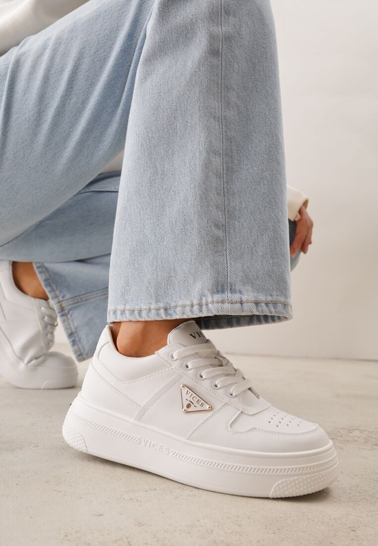 Białe Sneakersy VICES na Grubej Podeszwie z Trójkątną Aplikacją Meanata 1