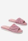Lila papucs