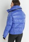 Niebieska Kurtka z Chowanym Kapturem Metaliczna Pikowana Ozruzi