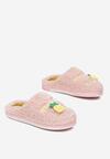 Jasnoróżowe Kapcie Futrzane z Naszywką Irgaia