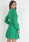 Zielona Sukienka z Trójkątnym Dekoltem i Wiązaniem w Pasie Wesleig