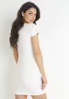 Biała Dopasowana Sukienka T-shirtowa z Nadrukiem i Kieszeniami Asala