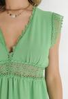 Zielona Rozkloszowana Sukienka Mini z Gumkami w Pasie i Koronkowymi Wstawkami Evoleta